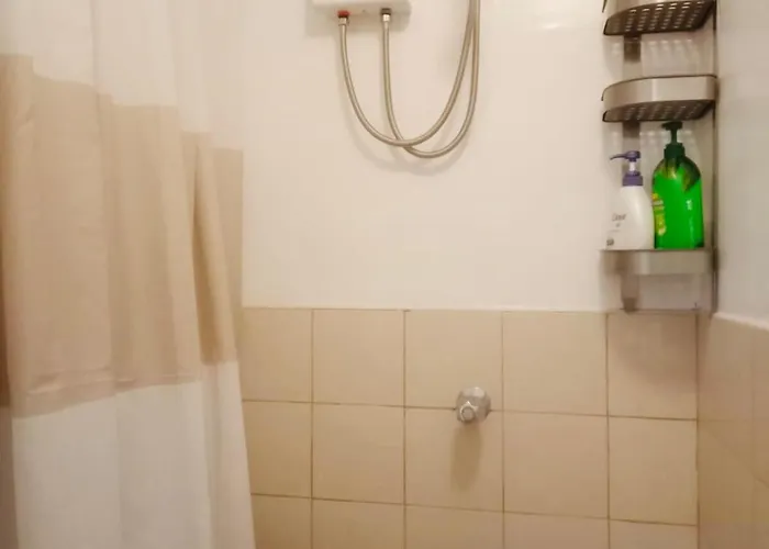 Apartamento Helloqc Fairview - Comfy Near S&r & Kingdom Hall