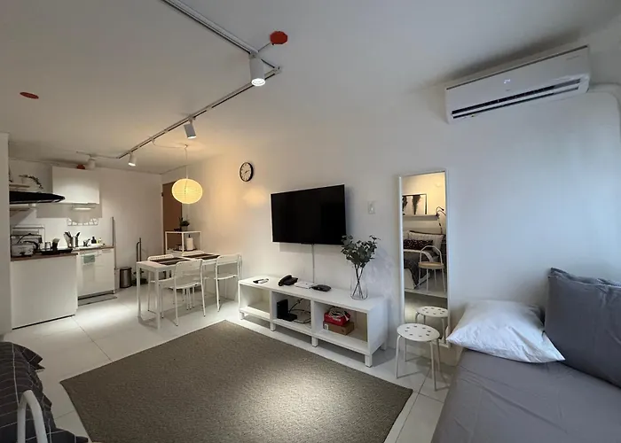 Helloqc Fairview - Comfy Near S&r & Kingdom Hall Apartamento Manila