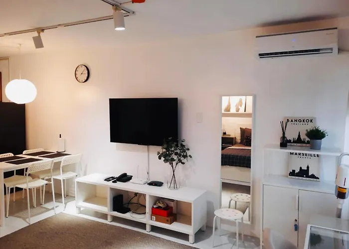 Helloqc Fairview - Comfy Near S&r & Kingdom Hall Apartamento